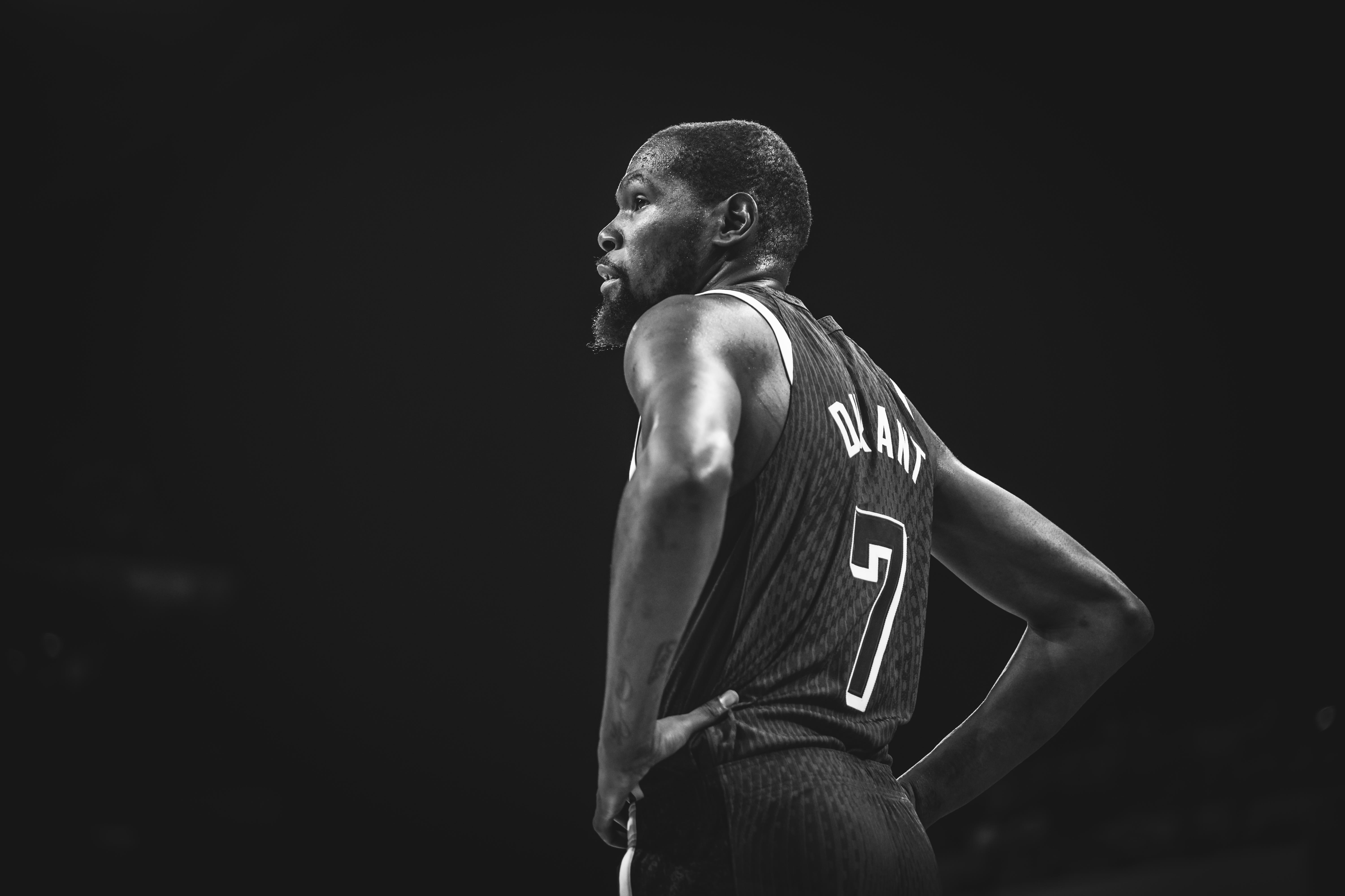 Kevin durant black and white hotsell