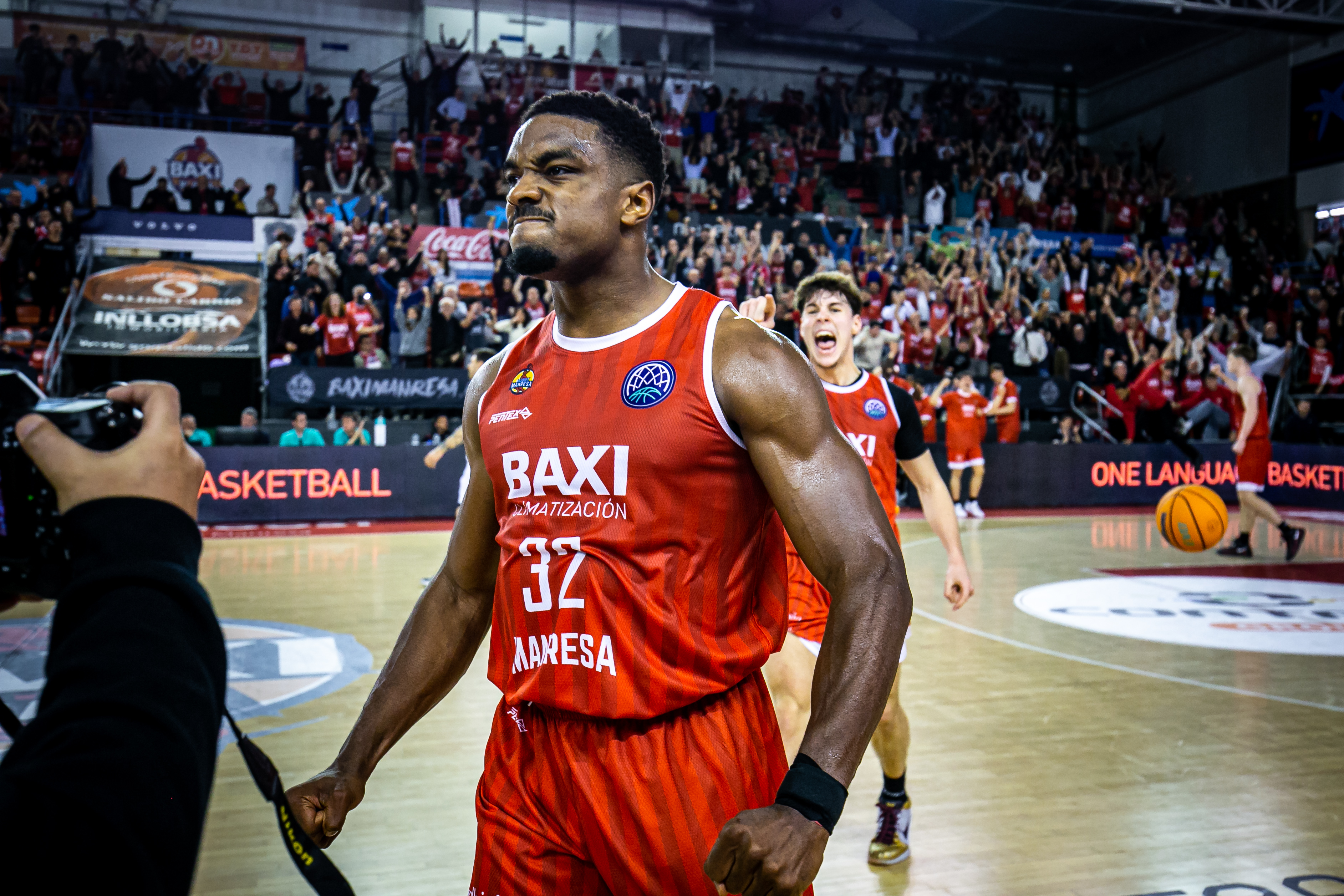 Group G Manresa reach Round of 16 by a single point Basketball Champions League 2024 25 FIBA Basketball