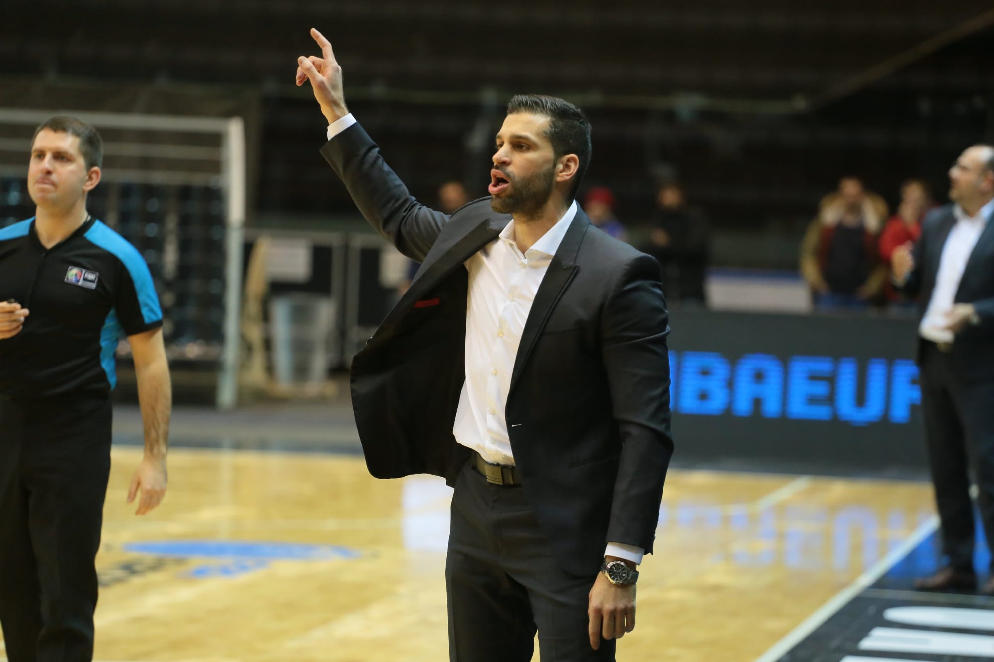 Alimpijevic succeeds Pesic as Serbia coach