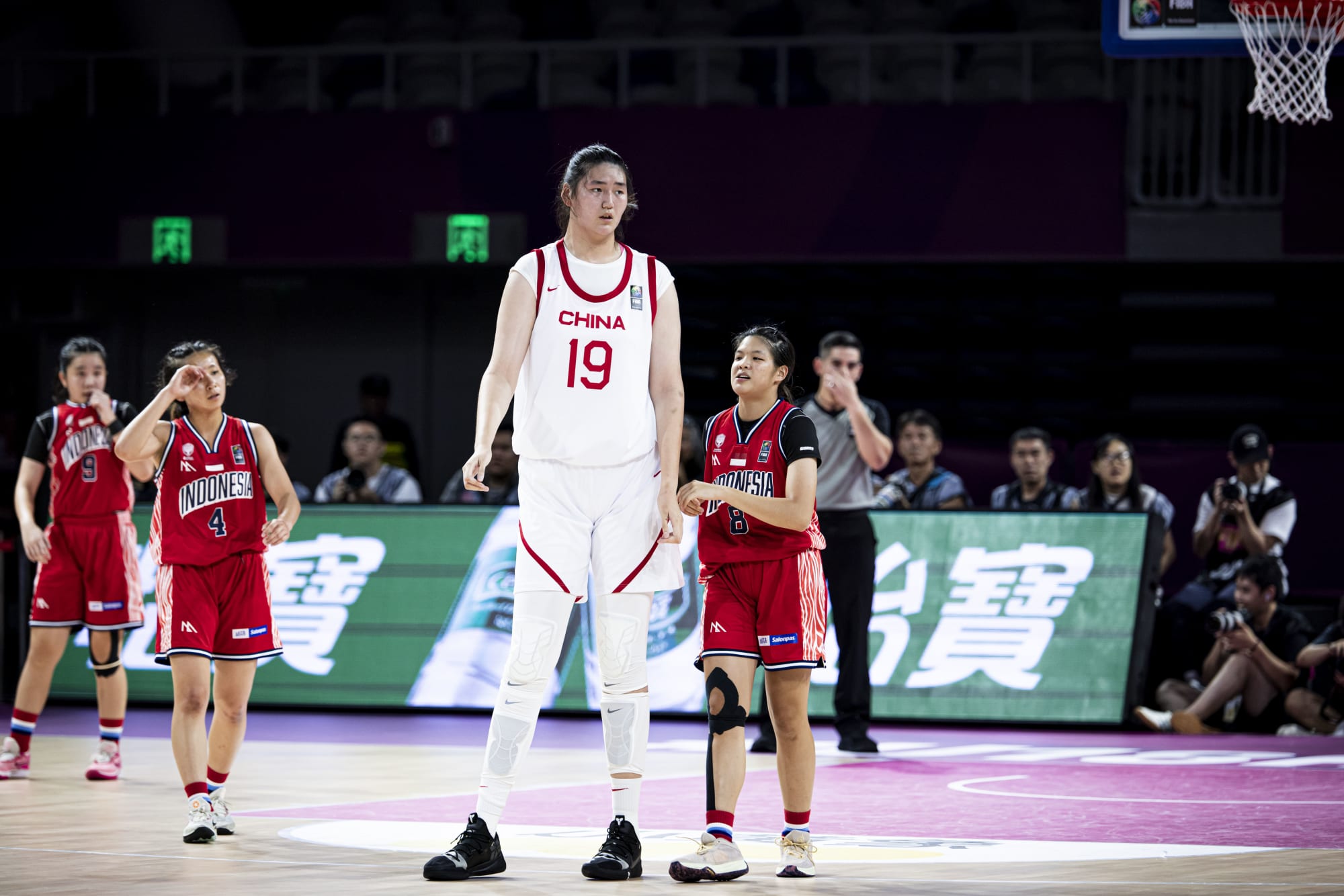 Guarding Zhang Ziyu 'unreal' For Indonesia's Caylee Koesnadi - FIBA U18 ...