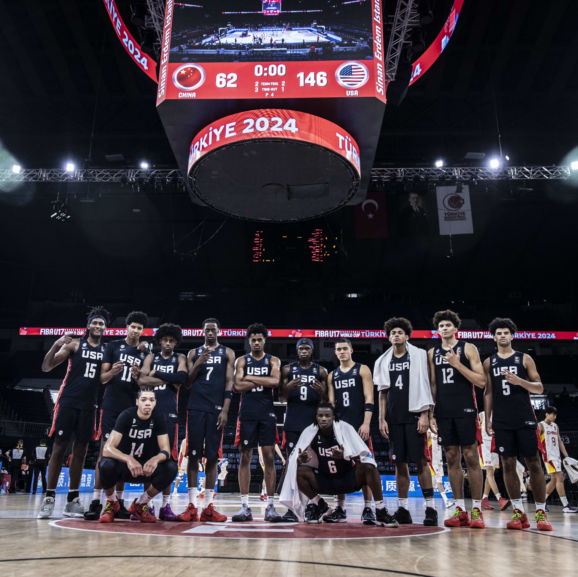 USA shatter records: 146 points! 43 assists! 33 steals!