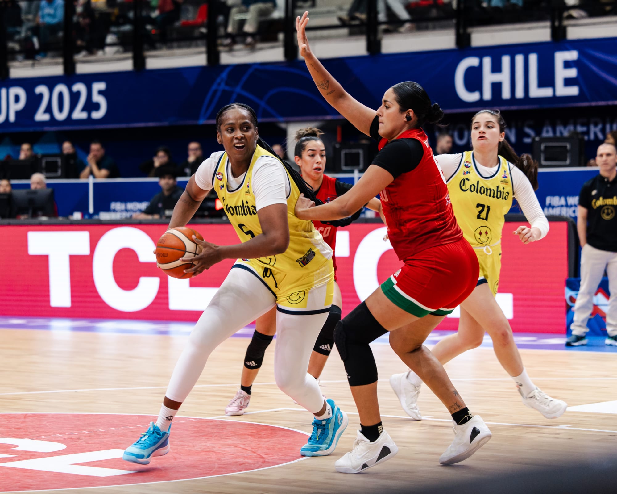 Colombia holds off Mexico’s comeback to earn first win