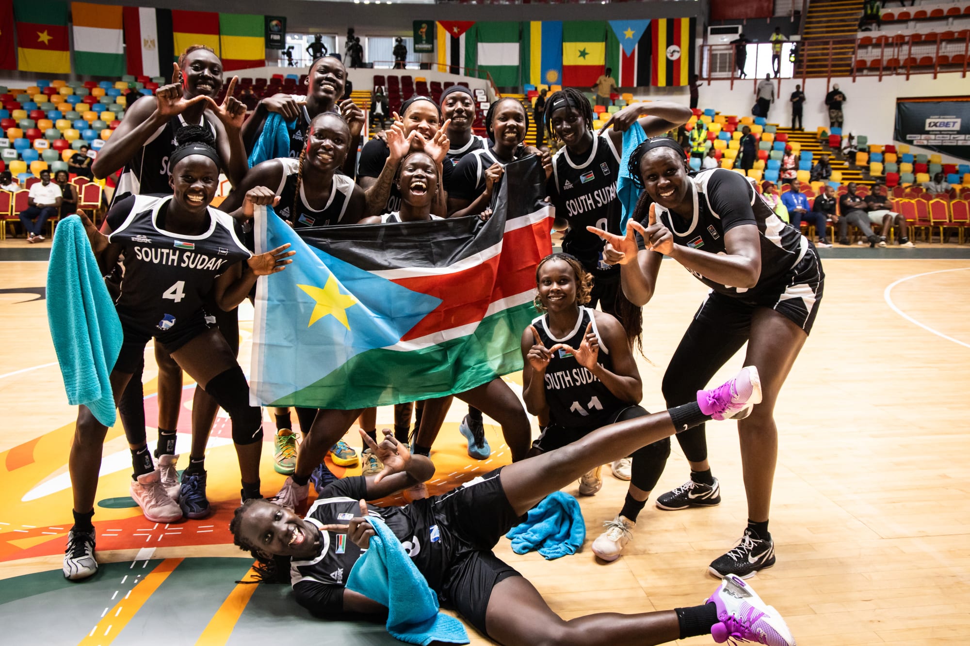 South Sudan's first-ever win sends them to the quarterfinals
