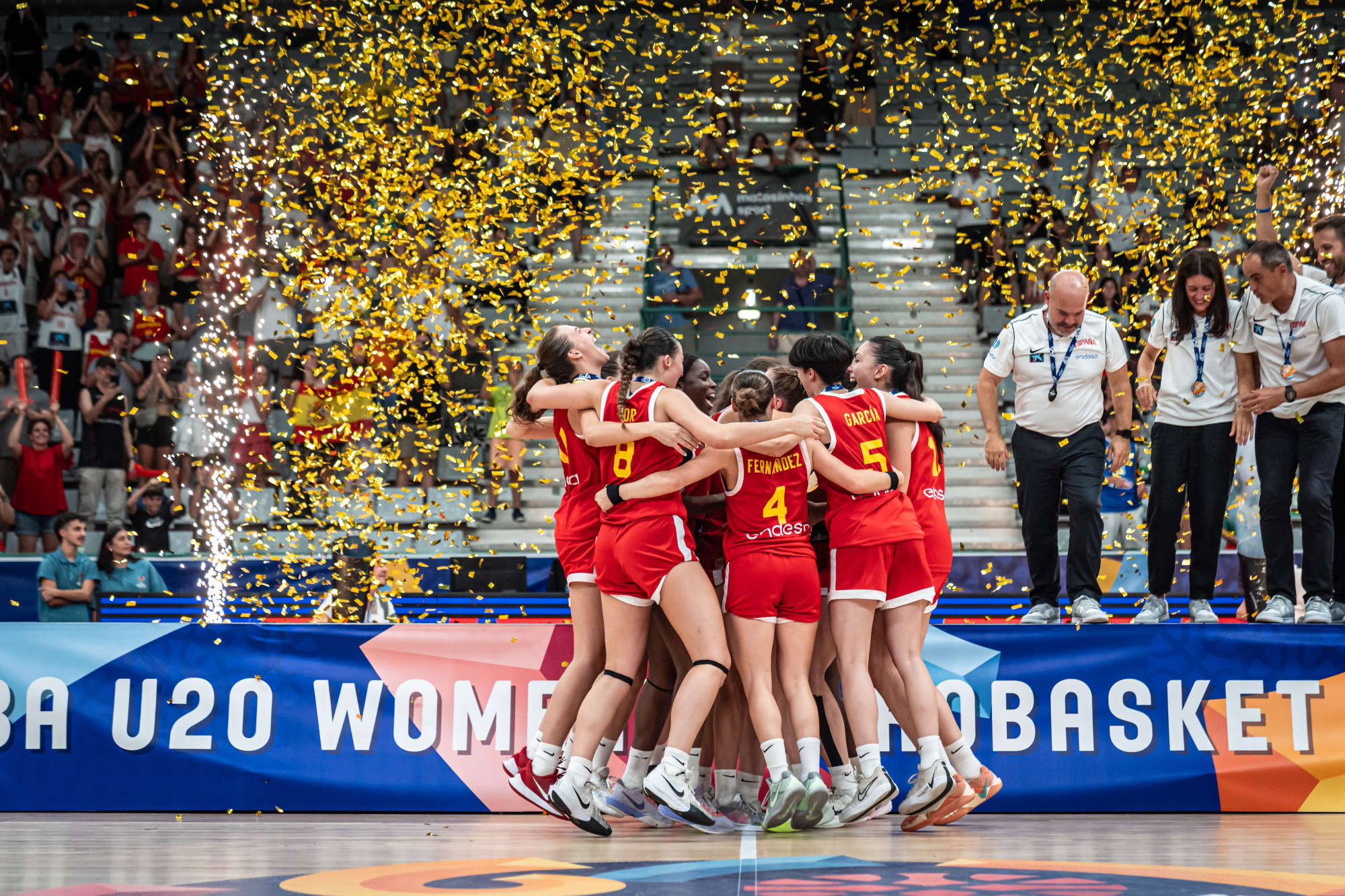 Spain crowned champions again; Italy make the podium