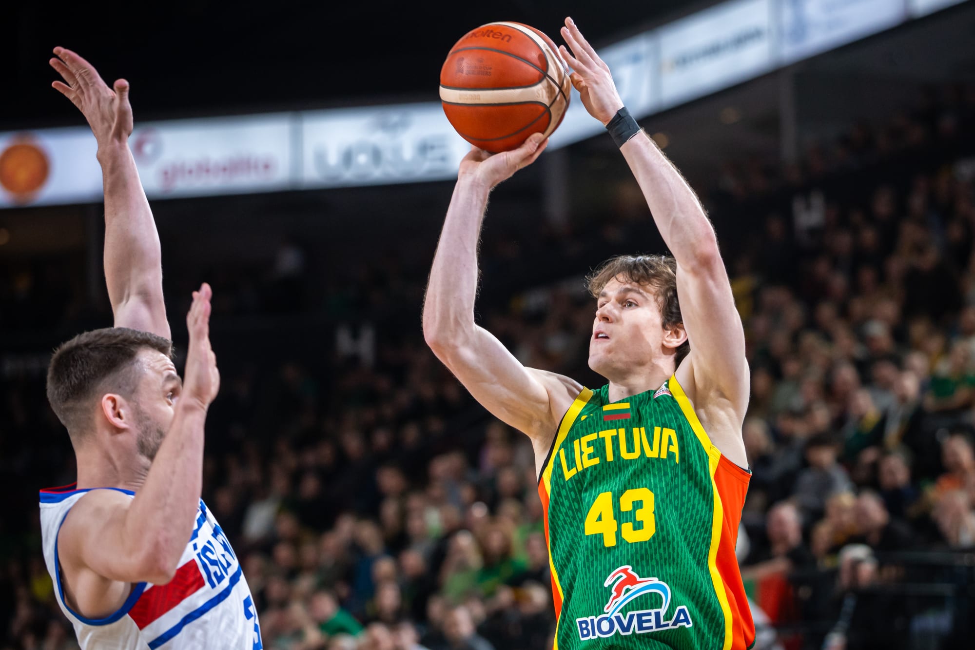 Game center: Lithuania bounce back in style with victory