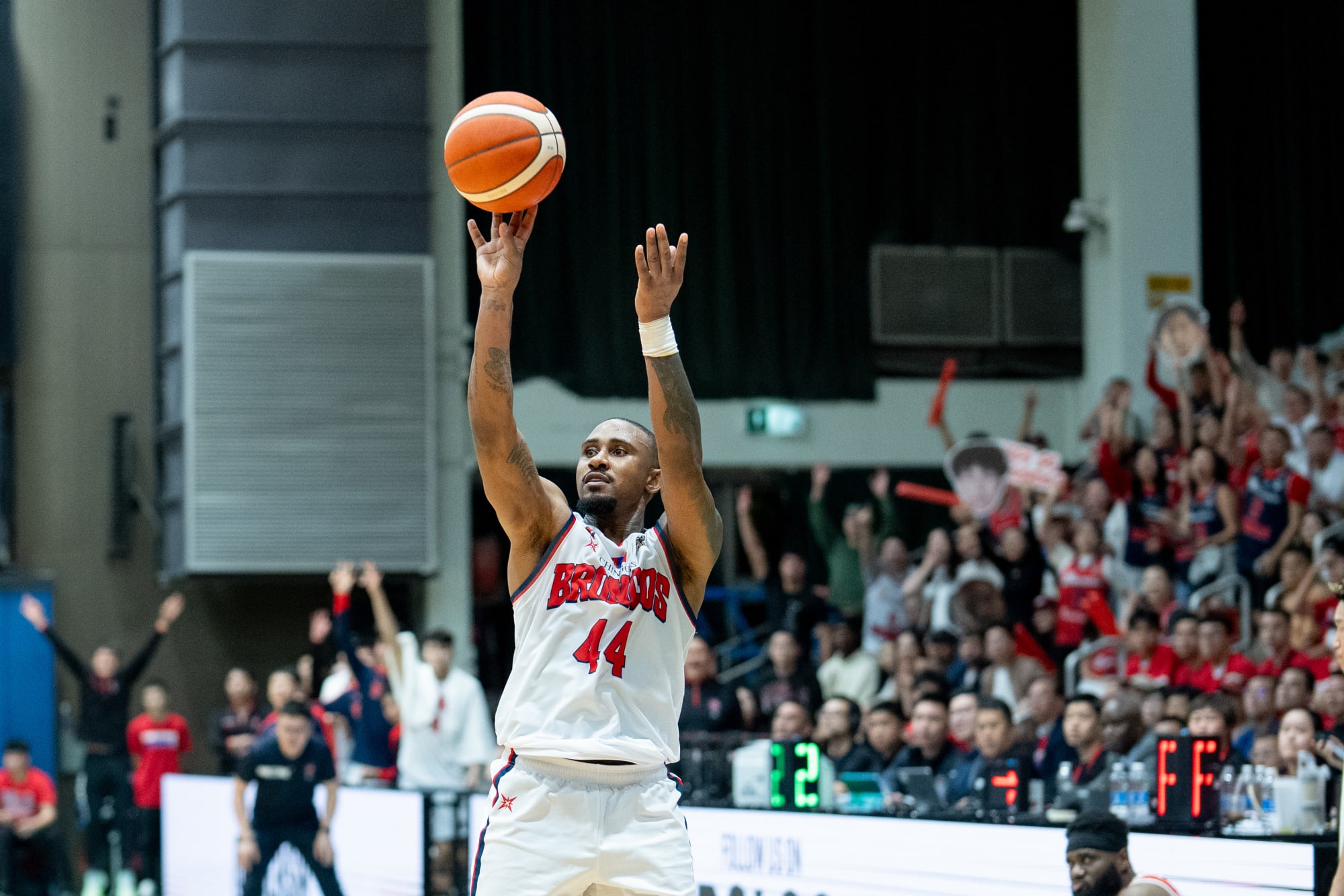 Broncos come from behind, spoil South China debut to open title defense