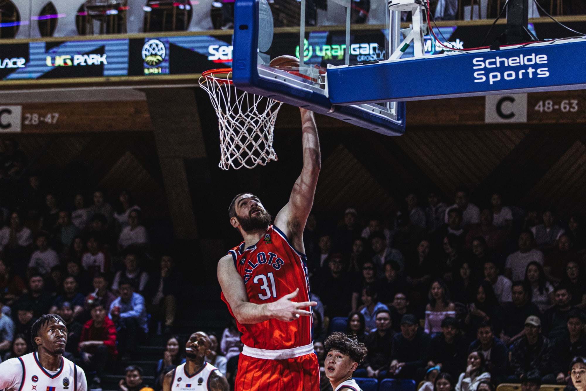 Pilots come back from 16 down, push Broncos to the brink