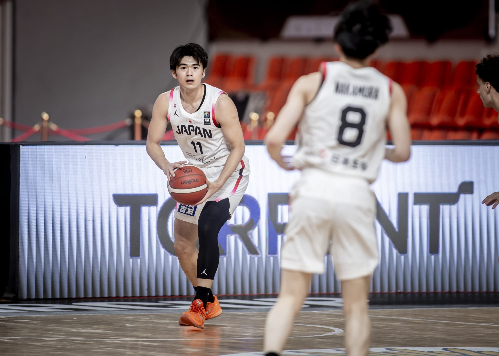 Mousa’s 46-point effort goes unrewarded as Japan eliminates Qatar to secure qualification.