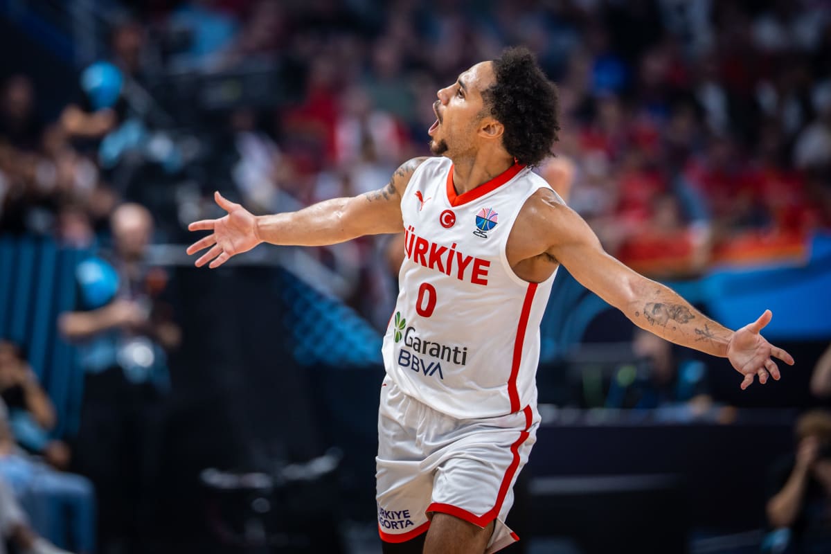 EuroBasket 2025 Shane Larkin