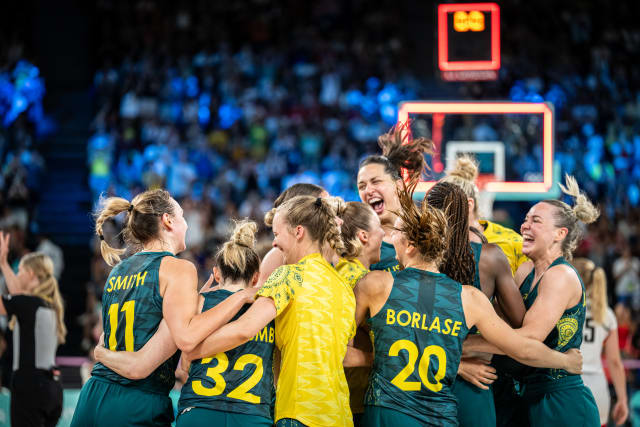 Australia raih medali perunggu pada turnamen basket putri Olimpiade 2024.