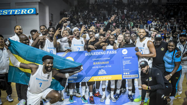 Les Bahamas d’Eric Gordon, Deandre Ayton et Buddy Hield font un pas vers les Jeux olympiques